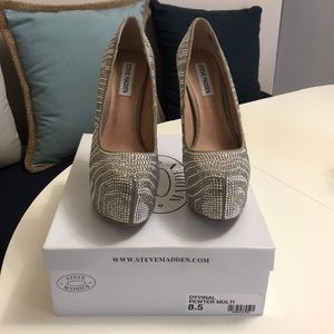 Steve Madden Pumps